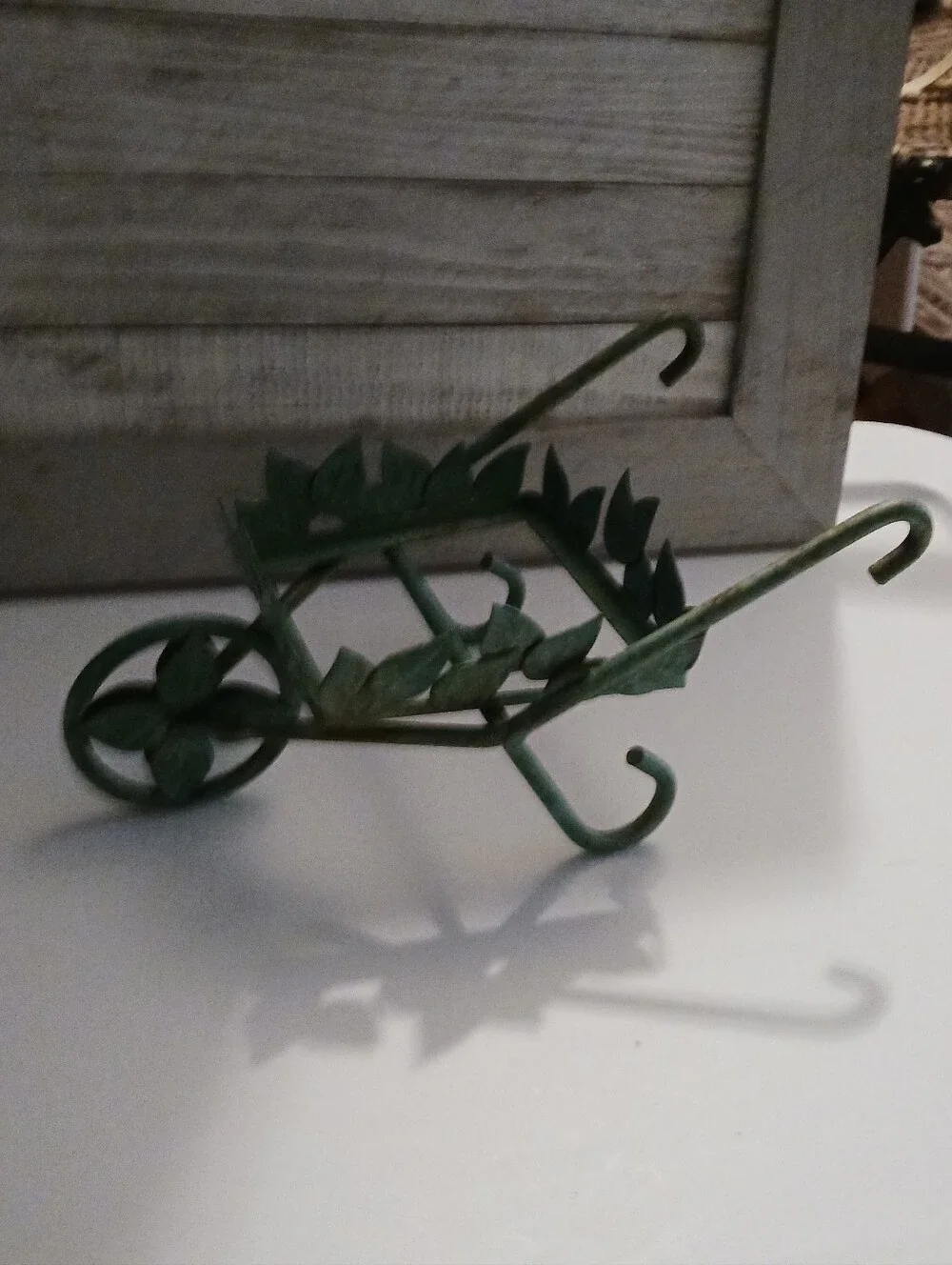N/A handcrafted metal
